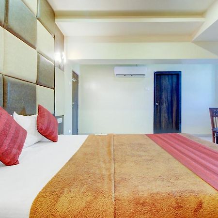 K D Residency Hotel กาลยัน ภายนอก รูปภาพ