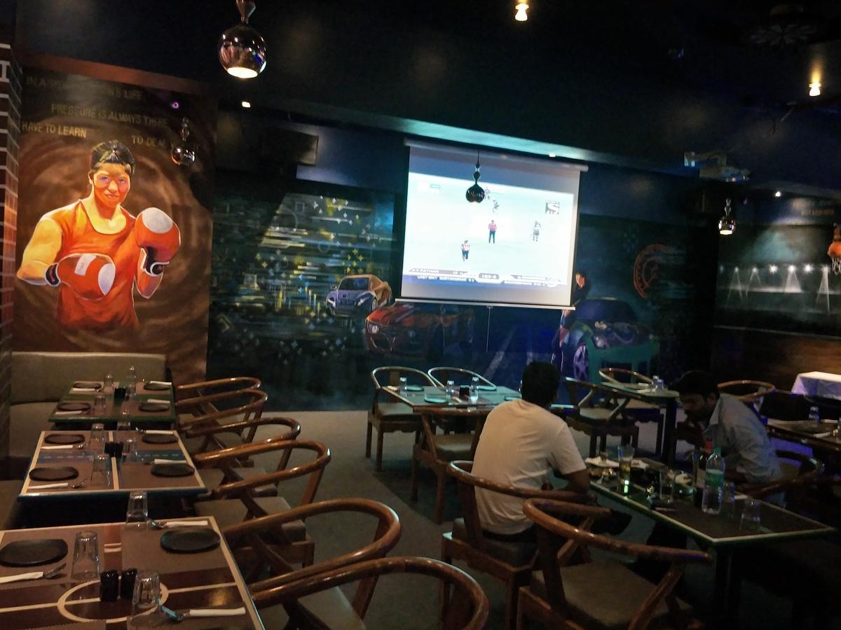 K D Residency Hotel กาลยัน ภายนอก รูปภาพ